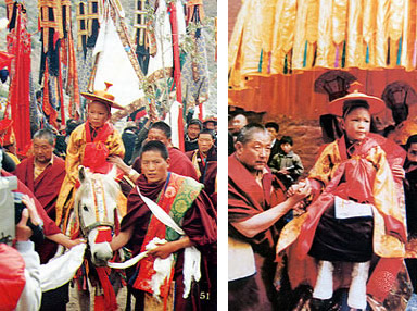 Le jeune 17ème Karmapa au monastère de Tsourpou
