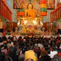 Le Gyalwang Karmapa reçoit des disciples la veille de leur départ de Bodhgaya