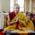 Sa Sainteté le Karmapa conduit un grand rituel de prière